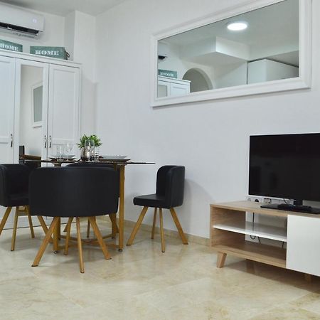Apartamento Adriana. Centrico, A 50M De La Playa. Fuengirola Kültér fotó