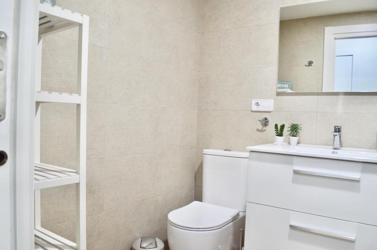 Apartamento Adriana. Centrico, A 50M De La Playa. Fuengirola Kültér fotó